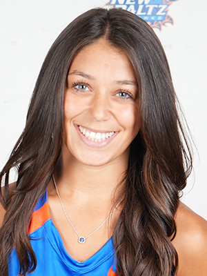 Rachel Tama headshot