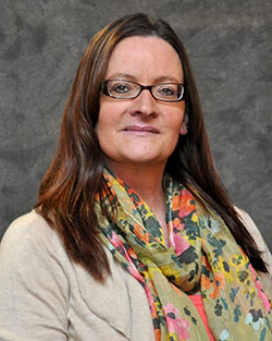 Lori Mould headshot