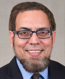 Dr. Junaid Ahmed Zubairi headshot
