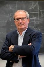 Laszlo Mihaly headshot