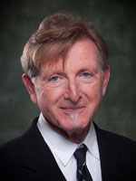 Douglas Holmes headshot