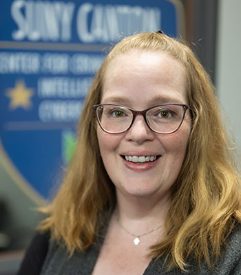 Kelly Ficner headshot