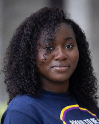 Arianna Sinclair headshot