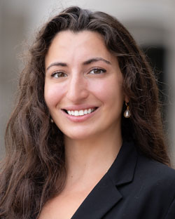 Hannah Hage headshot
