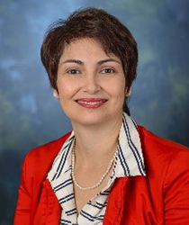 Karen Ferrer-Mu&ntilde;iz headshot