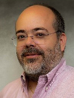 An&iacute;bal Torres Bernal headshot