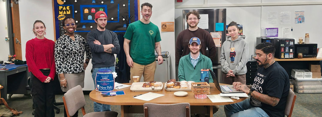 Gathering of military veteran students in the SUNY New Paltz veterans lounge.