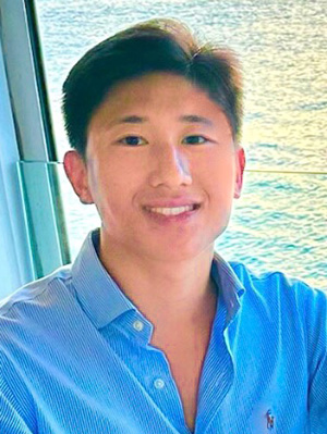 Justin Nhan headshot
