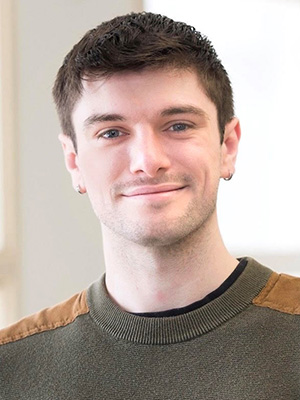 Marcis Scroger headshot