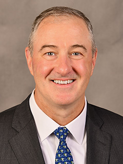 Stephen Thomas headshot 
